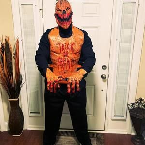 Meet your Posher, Travis